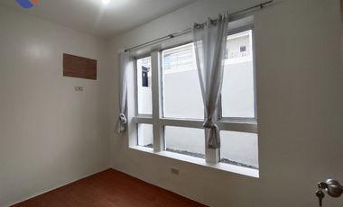 SPACIOUS CONDO!! Lions Park, Parañaque