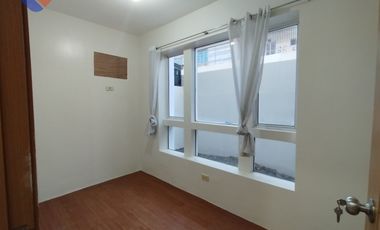 SPACIOUS CONDO!! Lions Park, Parañaque