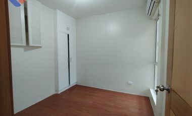 SPACIOUS CONDO!! Lions Park, Parañaque