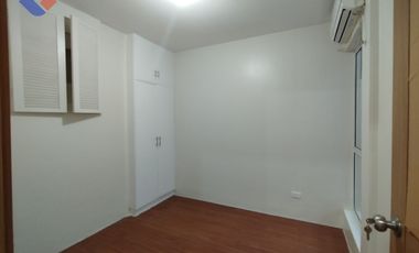 SPACIOUS CONDO!! Lions Park, Parañaque