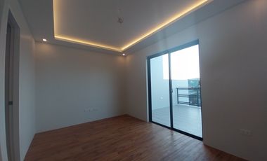 For Sale Pre-Selling Elegant Finished Three (3) Storey Duplex House and Lot in P