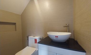 For Sale Pre-Selling Elegant Finished Three (3) Storey Duplex House and Lot in P
