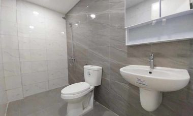 For Sale Modern Design Two (2) Storey Duplex House and Lot in Pilar Village Las