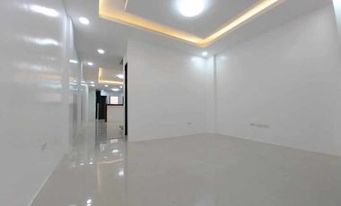 For Sale Modern Design Two (2) Storey Duplex House and Lot in Pilar Village Las