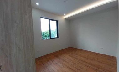 For Sale Pre-Selling Elegant Finished Three (3) Storey Triplex House and Lot in