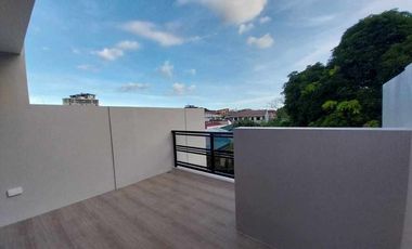 For Sale Pre-Selling Elegant Finished Three (3) Storey Triplex House and Lot in