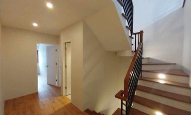 For Sale Pre-Selling Elegant Finished Three (3) Storey Triplex House and Lot in