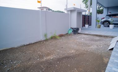 FOR SALE: Elegant 4-Bedroom Home in The Orchard Golf and Country Club, Dasmariñas