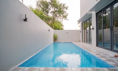 FOR SALE: Elegant 4-Bedroom Home in The Orchard Golf and Country Club, Dasmariñas