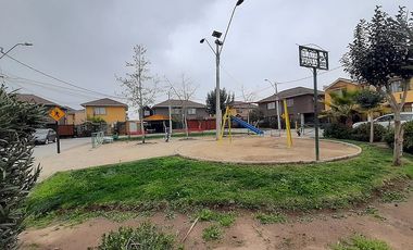 CASA EN PASAJE CERRADO / SAN PABLO / JOSÉ MANUEL GUZMAN
