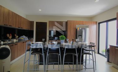 MAGNO RESIDENCIAL: Lujosa, luminosa y amplia residencia. ¡Conocela!