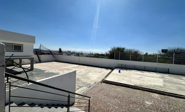 TERRENO COMERCIAL EN RENTA CON EXCELENTE UBICACION EN REAL DE JURIQUILLA, QRO