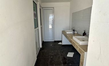 TERRENO COMERCIAL EN RENTA CON EXCELENTE UBICACION EN REAL DE JURIQUILLA, QRO
