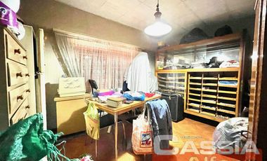 AMPLIO PISO COMPLETO EN PH PLANTA ALTA, 4 DESPACHOS, SALA ESPERA, DOS BAÑOS, TERRAZA, LAVADERO, COCINA