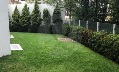 Casa en renta en Lomas Country Club