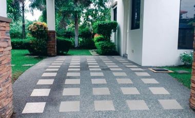 Affordable yet elegant House with Mt. Makiling view For Sale at Calamba Laguna