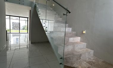 CASA EN VENTA UBICADA EN PARQUE NATURA I, CHOLUL, YUCATÁN