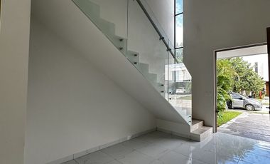 CASA EN VENTA UBICADA EN PARQUE NATURA I, CHOLUL, YUCATÁN