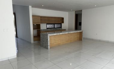 CASA EN VENTA UBICADA EN PARQUE NATURA I, CHOLUL, YUCATÁN