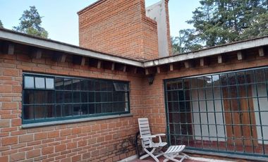 Casa en venta en la Herradura. Un piso y jardín