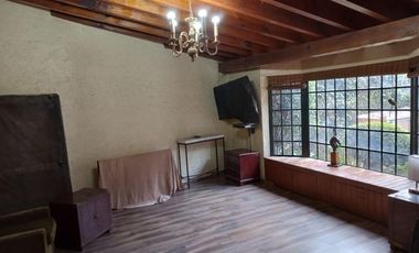 Casa en venta en la Herradura. Un piso y jardín