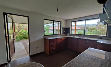 Casa de arriendo en Guangarcucho- Via jadan – código:19686