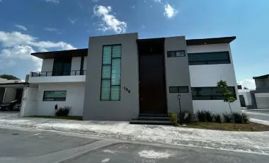 Casa en venta en Rincón de Alcántara, Saltillo, Coahuila de Zaragoza