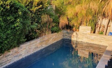 Moderna propiedad centrica en Peñaflor.