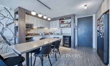 Venta Moderno departamento Gran vista, ubicación inmejorable en La Reina Central.