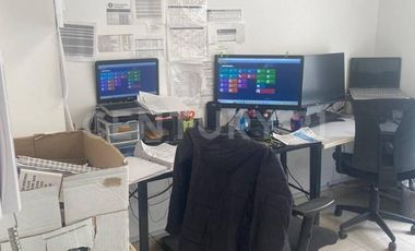 ARRIENDO OFICINA PEQUEÑA EN EDIFICIO FIOREE PONTEVEDRA CERCA CLINICA SHAIO