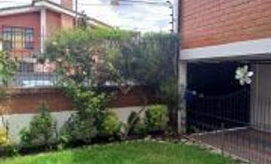 CASA EN VENTA EN CONJUNTO ATRÁS DE LA ESTACIÓN RIO COCA