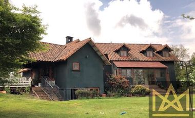 Casa en Arriendo en Condominio Los Cantaros