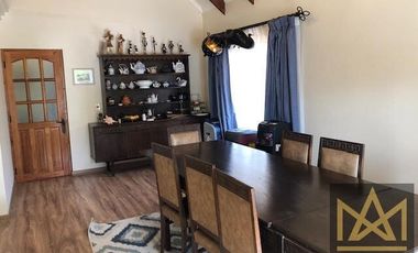 Casa en Arriendo en Condominio Los Cantaros