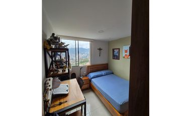 Venta amplio apartamento en La Estrella, vista a la ciudad