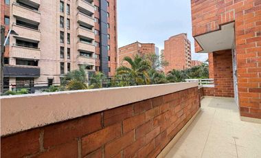 Se arrienda apartamento en Medellin sector Laureles