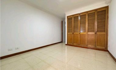 Se arrienda apartamento en Medellin sector Laureles