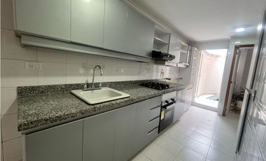 Se arrienda apartamento en Medellin sector Laureles