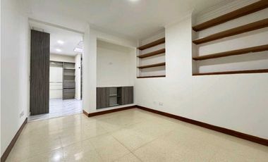 Se arrienda apartamento en Medellin sector Laureles