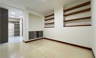 Se arrienda apartamento en Medellin sector Laureles