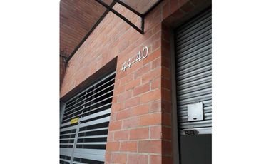 ARRIENDO LOCAL COMERCIAL LA AMERICA MEDELLIN