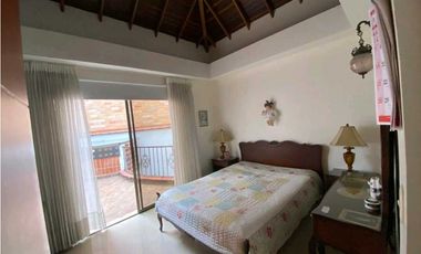 Se vende casa Duplex en Sabaneta sector San José z