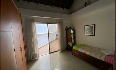 Se vende casa Duplex en Sabaneta sector San José z