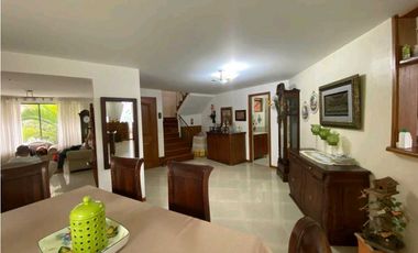 Se vende casa Duplex en Sabaneta sector San José z