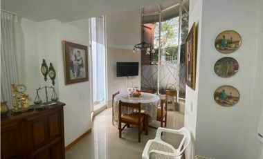 Se vende casa Duplex en Sabaneta sector San José z
