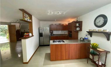 Se vende casa Duplex en Sabaneta sector San José z