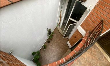 Se vende casa Duplex en Sabaneta sector San José z
