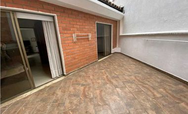 Se vende casa Duplex en Sabaneta sector San José z
