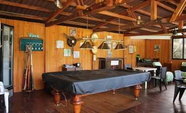 Finca moderna en El Peñol con acceso y vista a la Represa MGE