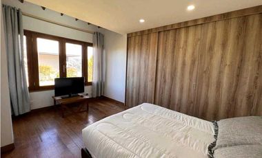 Arriendo casa en el Escobero