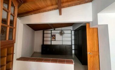 Se arrienda casa en la Estrella cerca al mall Guayabal